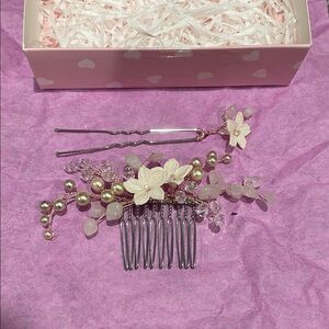 Elegant Floral Hair Comb and Pin Set